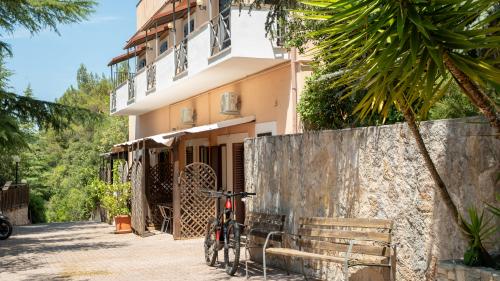 10_trilo_5_patio