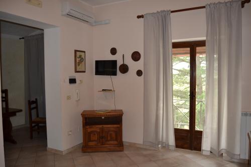 6_soggiorno_cucina_fara_del_falco